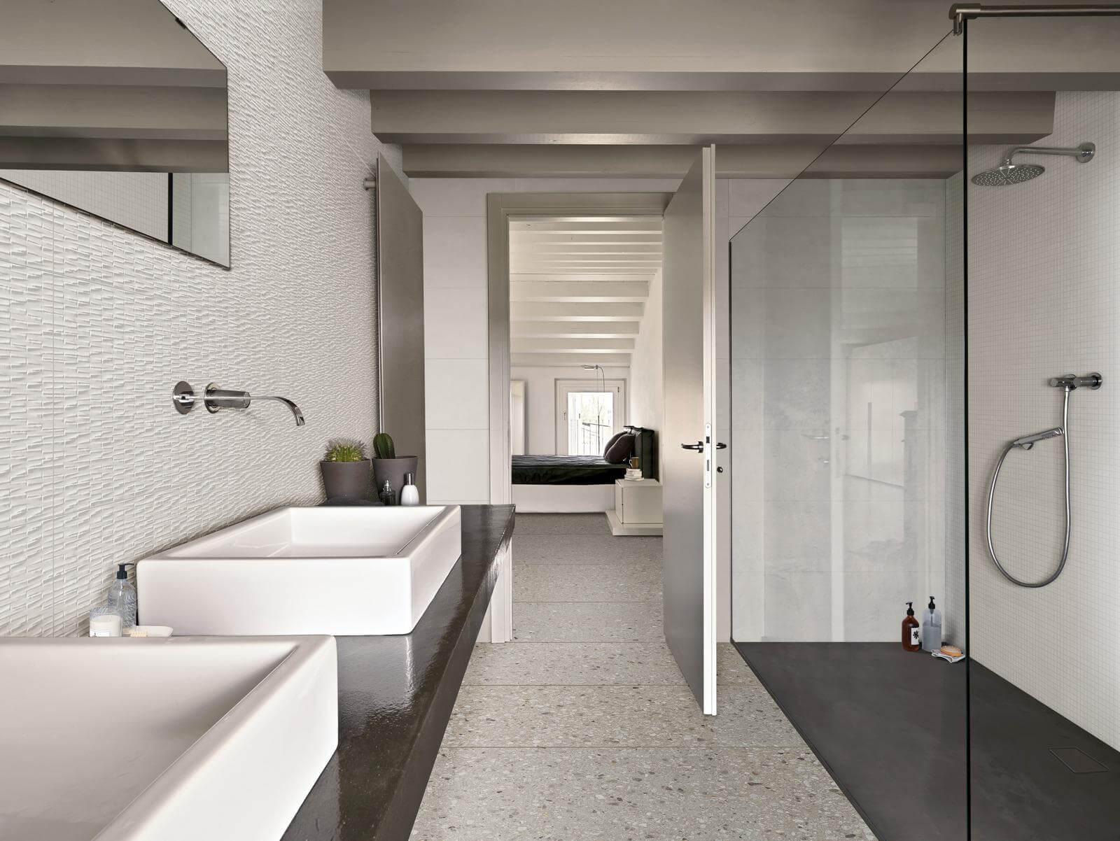 Ragno_Resina_005.jpg.1920x0_q75_crop